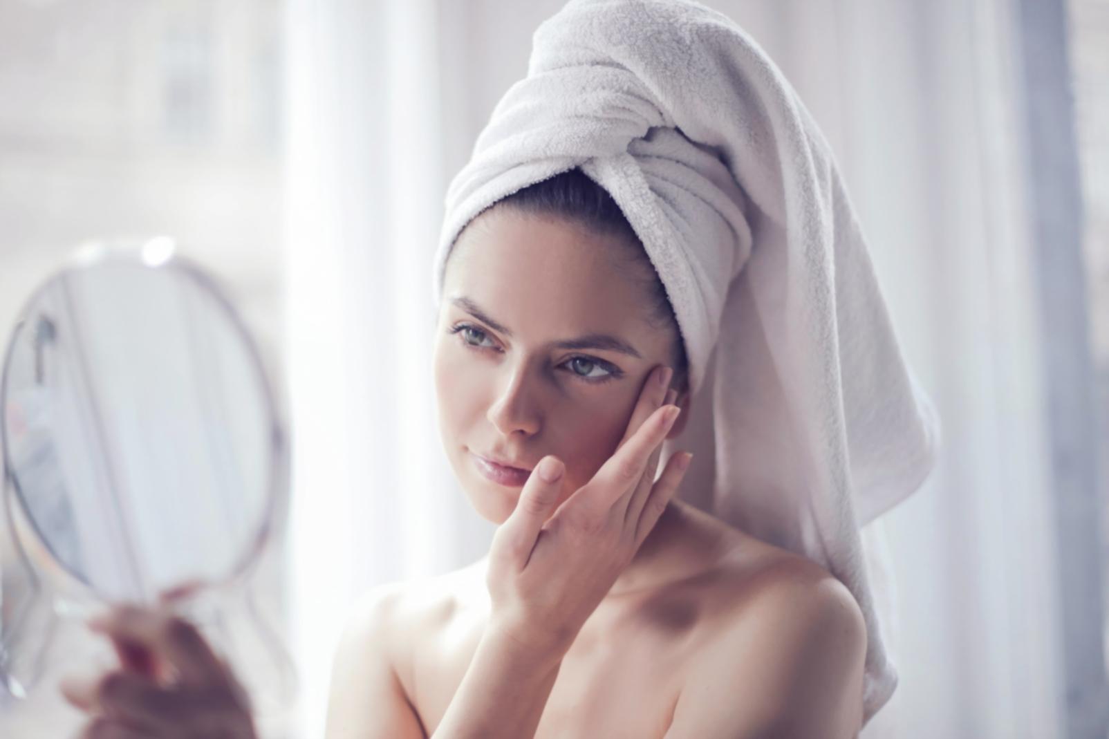 Professionelle Herrenstil-Beratung in moderner Umgebung